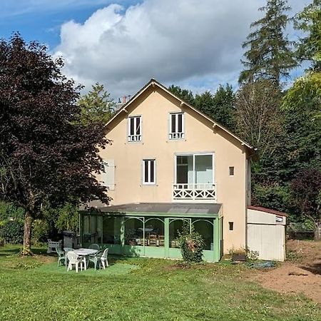 Maison Des Annees 30 - Vic-Sur-Cere - 14 Personnes Extérieur photo