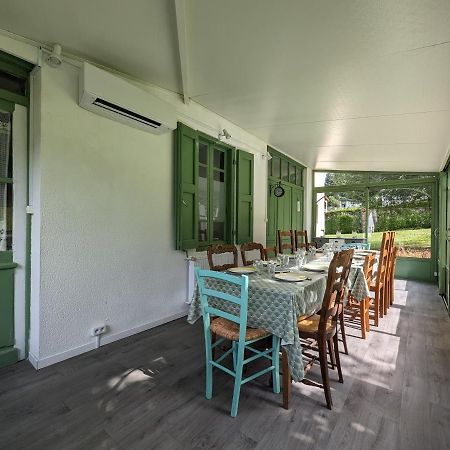 Maison Des Annees 30 - Vic-Sur-Cere - 14 Personnes Extérieur photo